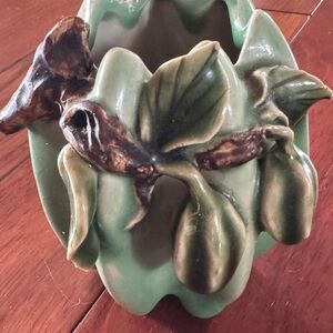 Green Ceramic Leaf Art Vase